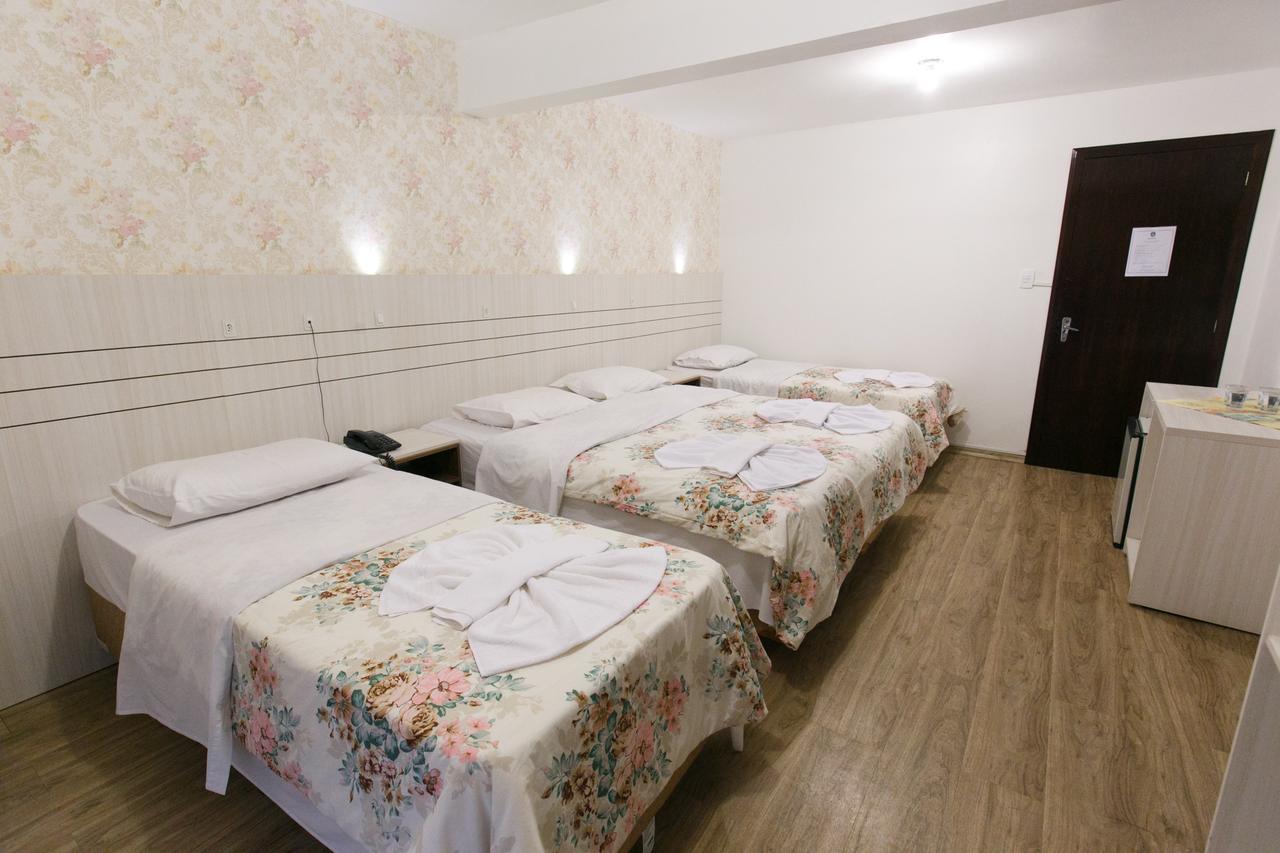 Hotel 13 Linden Трезі-Тіліас Екстер'єр фото